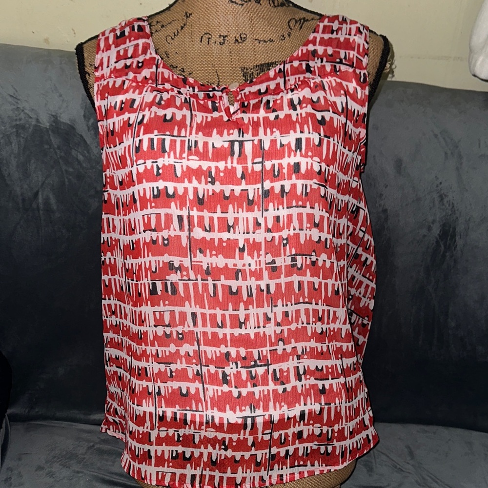 Liz Claiborne Red and White Graphic Tank Top